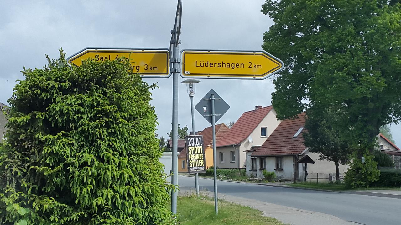 Fewo Am Saalerbodden Bartelshagen  Екстериор снимка